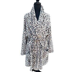 Victoria's Secret Leopard Print Robe